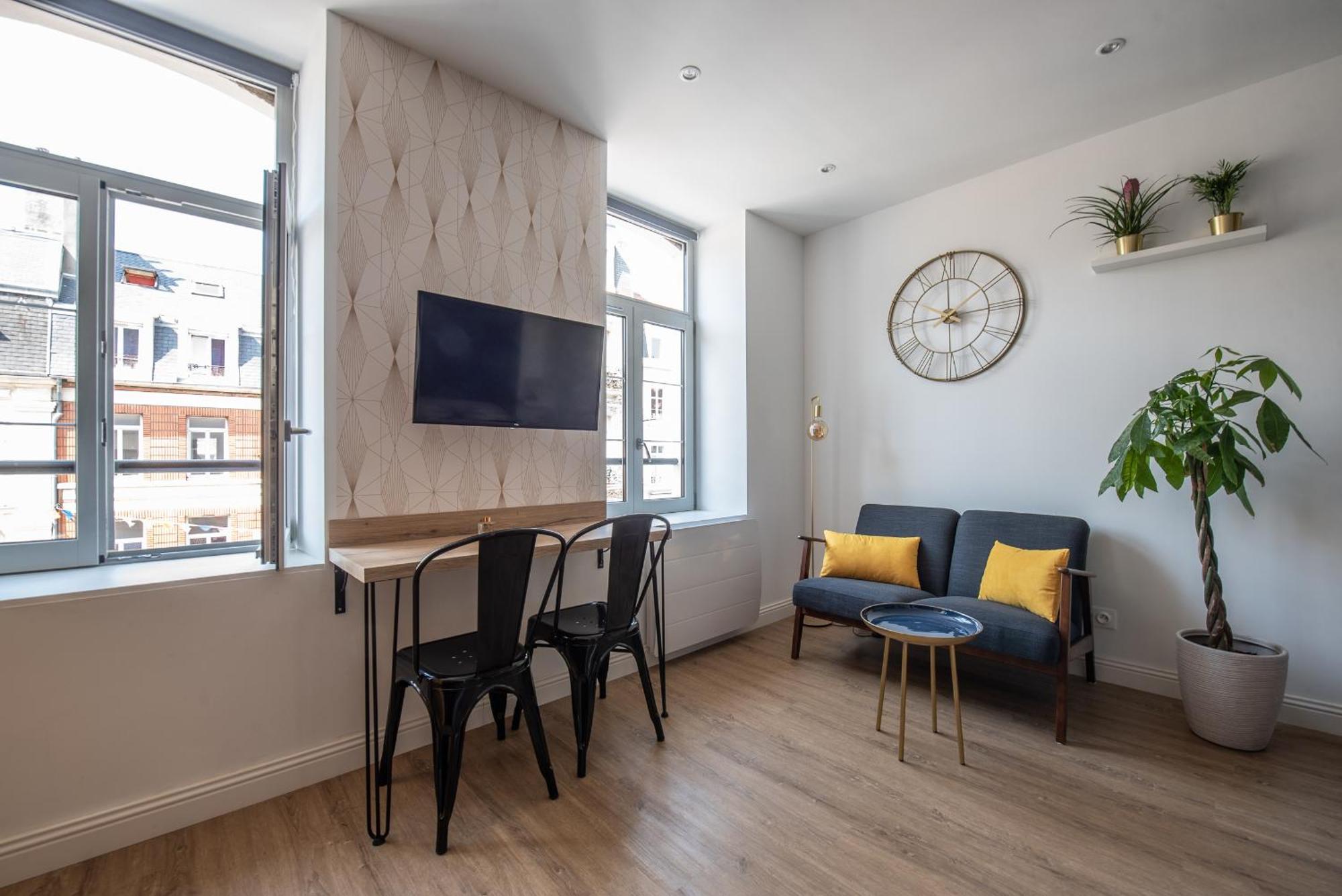 Au Nouveau Boulonnais - 4 Appartements Charmants Pour Couples, Familles Et Groupe D'Amis, Vieille Ville Et Centre Ville De Boulogne Sur Mer Exterior foto